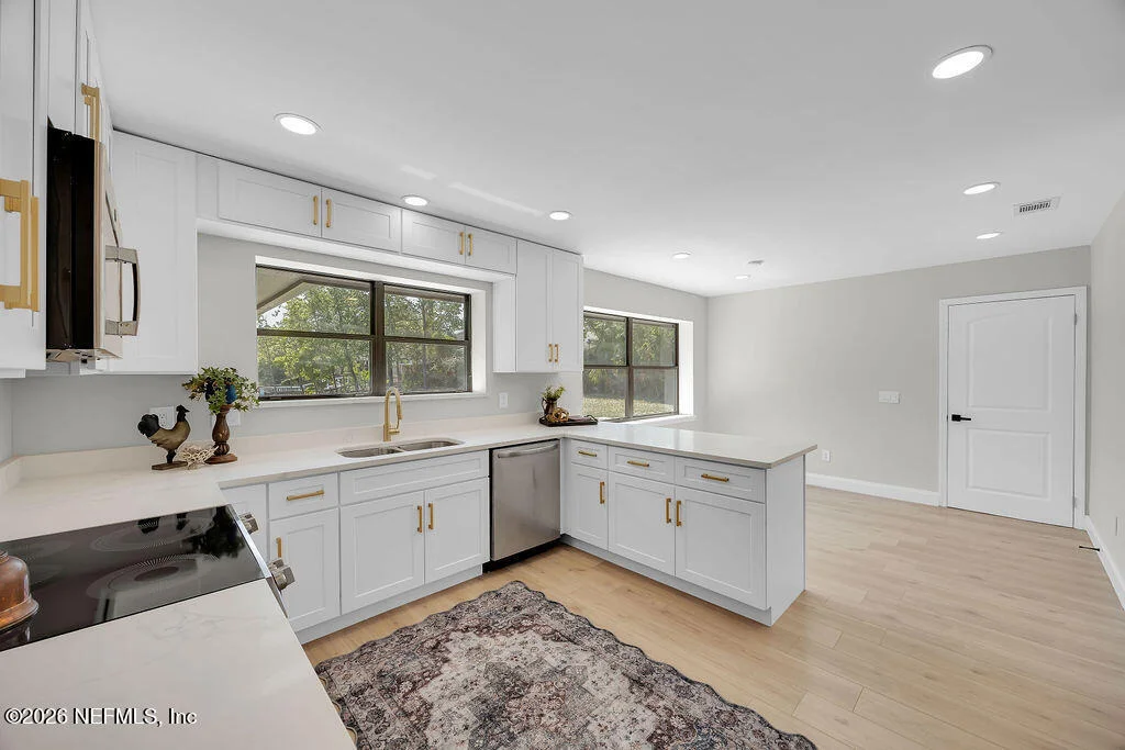 Photo of 2256 FOXWOOD Drive