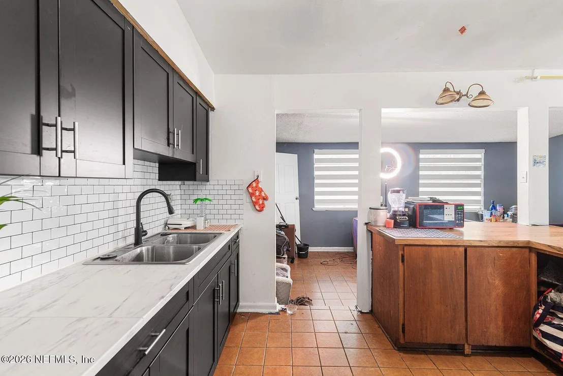 Photo of 2618 ABERCORN Road