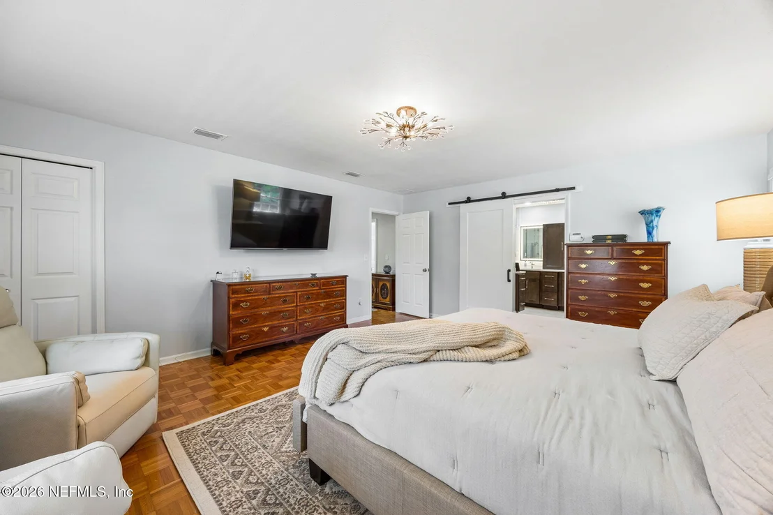 Photo of 2321 EGREMONT Drive