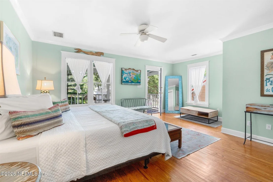 Photo of 18 LOCUST Street