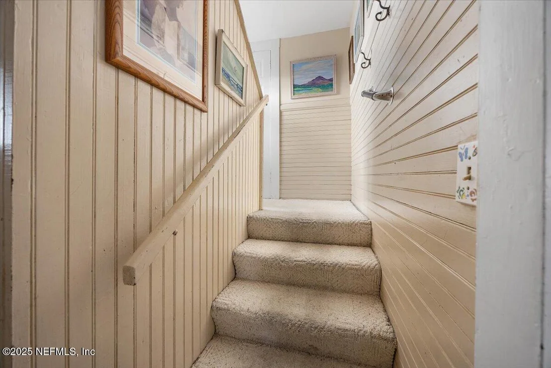 Photo of 517 BEACH Avenue