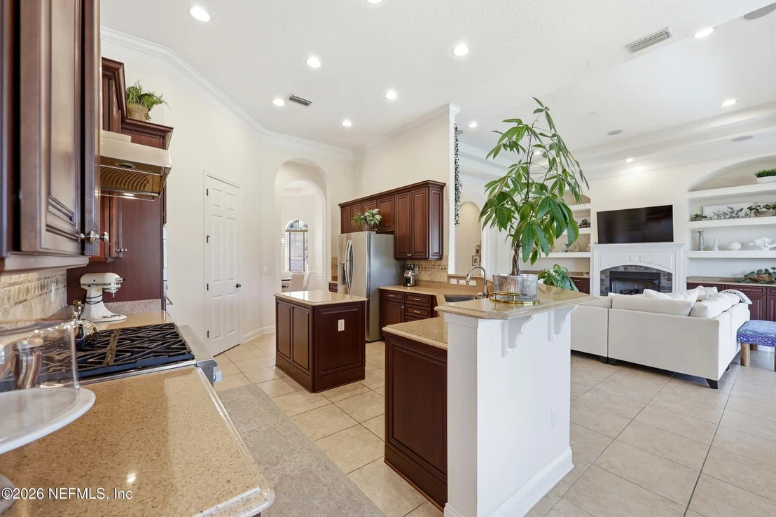 Photo of 4141 EAGLE LANDING Parkway