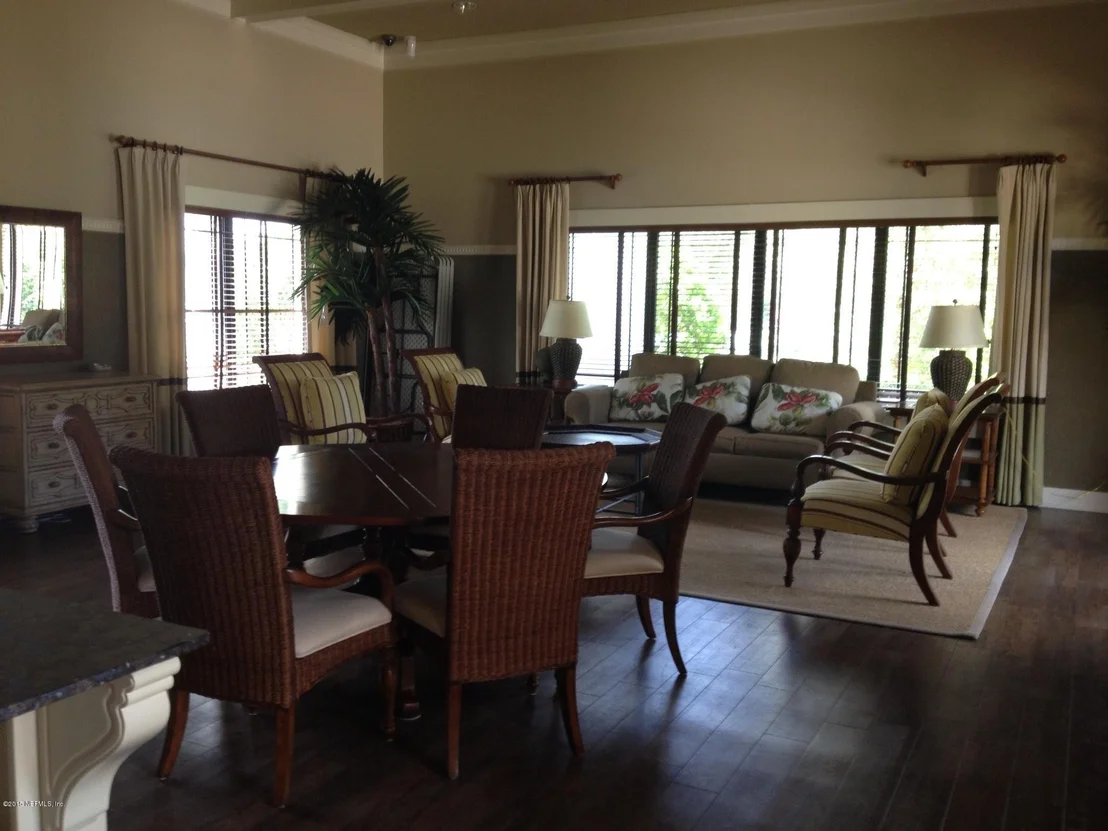 Photo of 207 Scotland Yard Boulevard