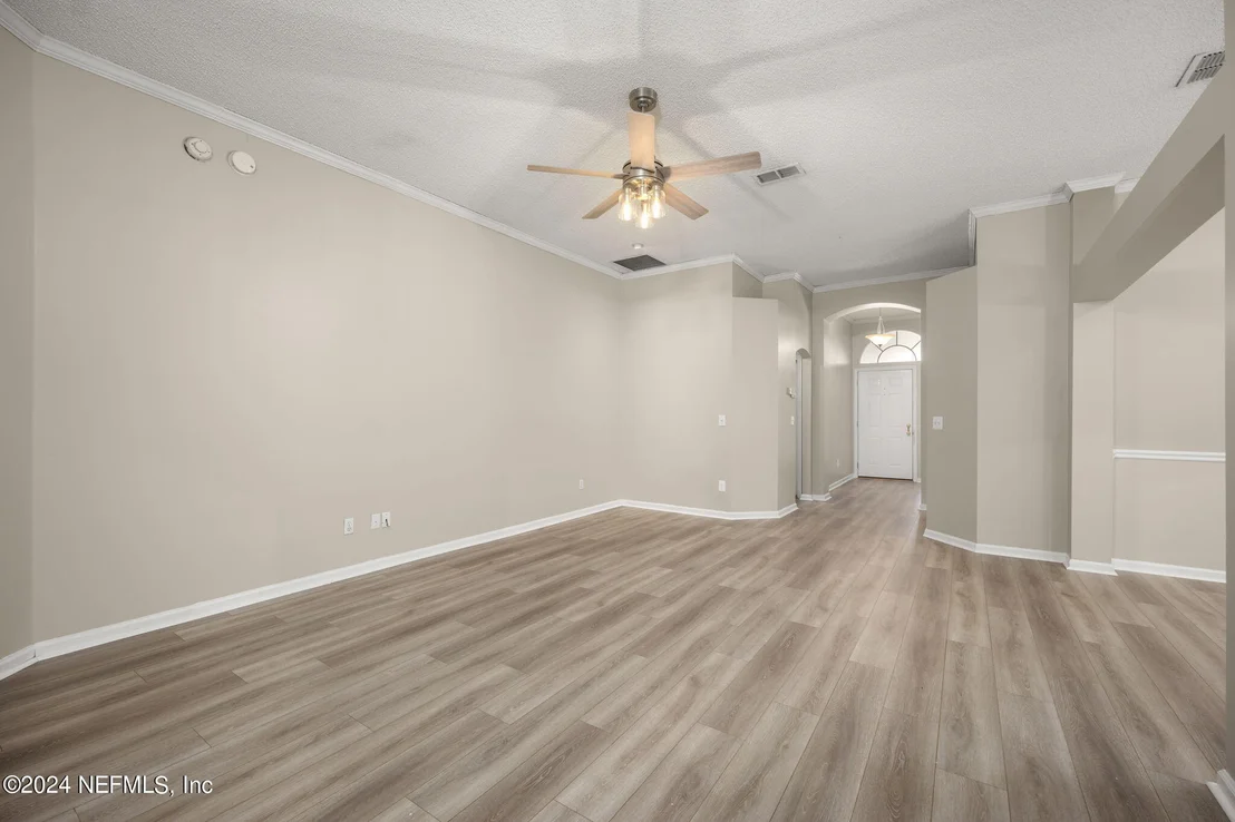 Photo of 312 SOUTHLAKE Drive