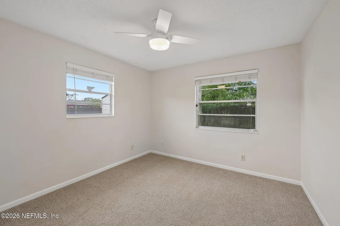 Photo of 200 DEBARRY Avenue