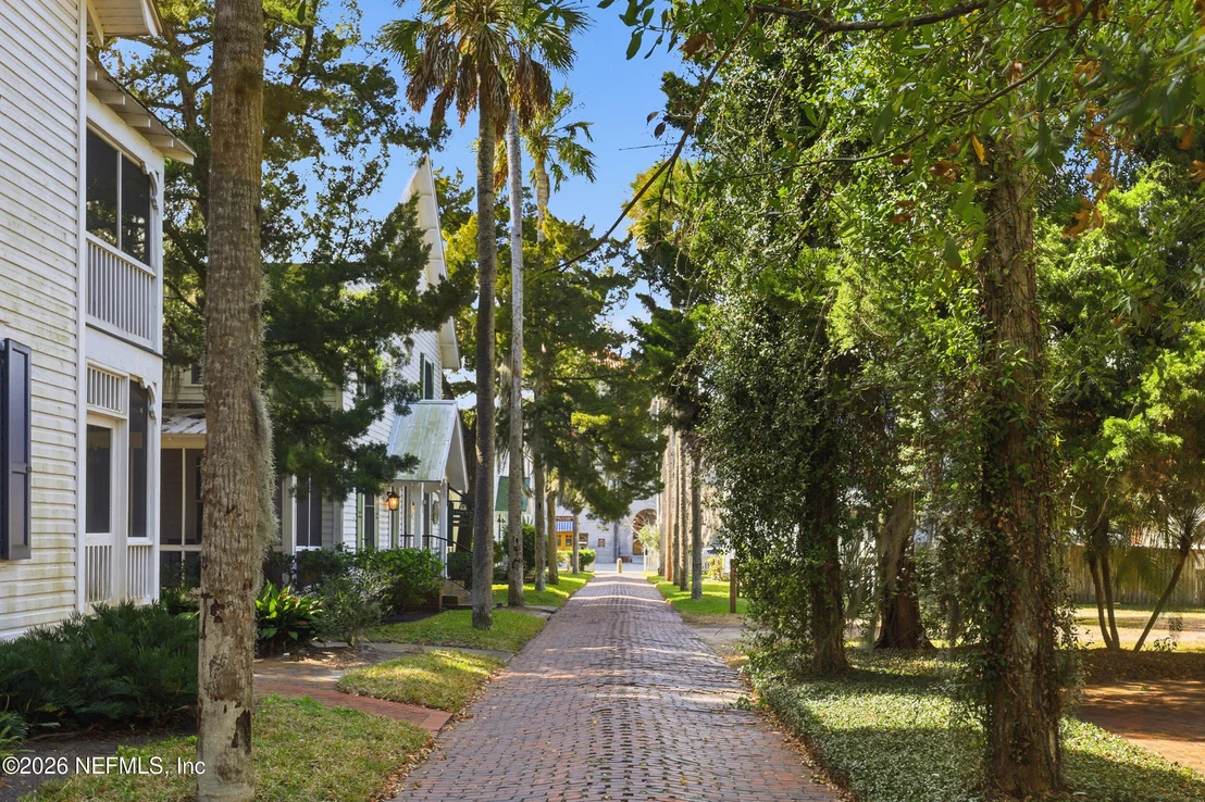 Photo of 17 SYLVAN Drive