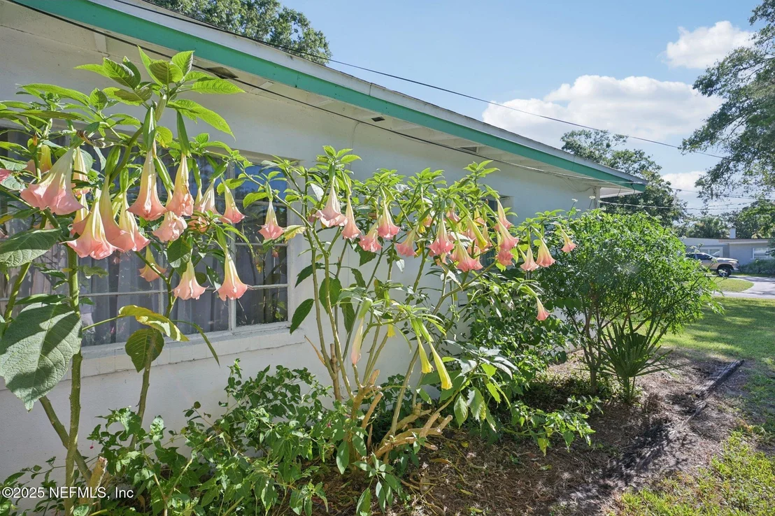 Photo of 6138 TEMPLE Road