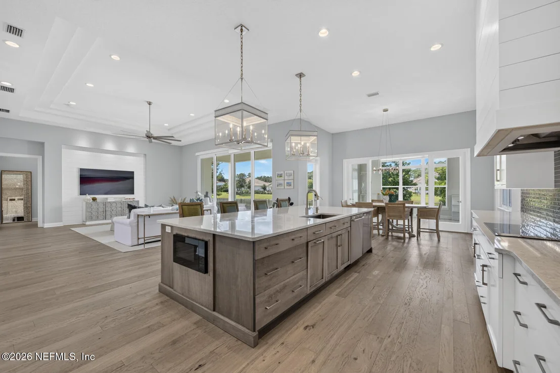 Photo of 5244 COMMISSIONERS Drive