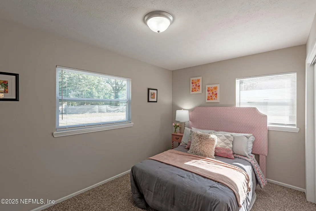 Photo of 2528 LANSDOWNE Drive