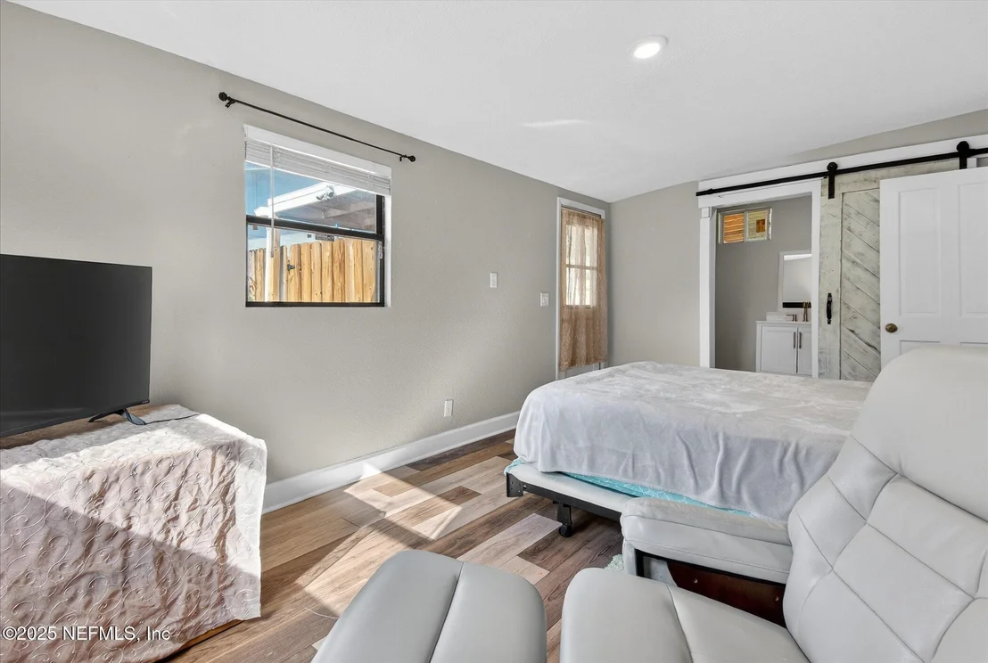 Photo of 3177 LORETTO Road