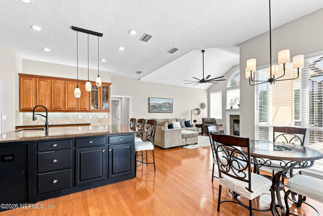 Photo of 1304 HONEYSUCKLE Drive
