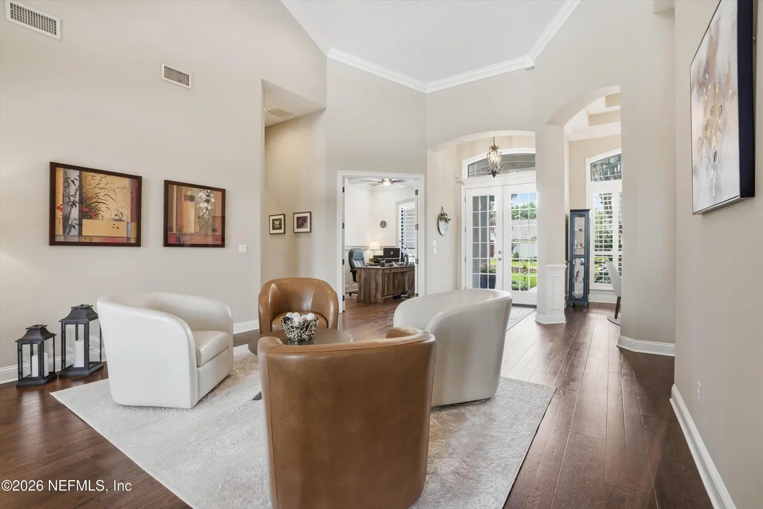 Photo of 430 SUMMERSET Drive