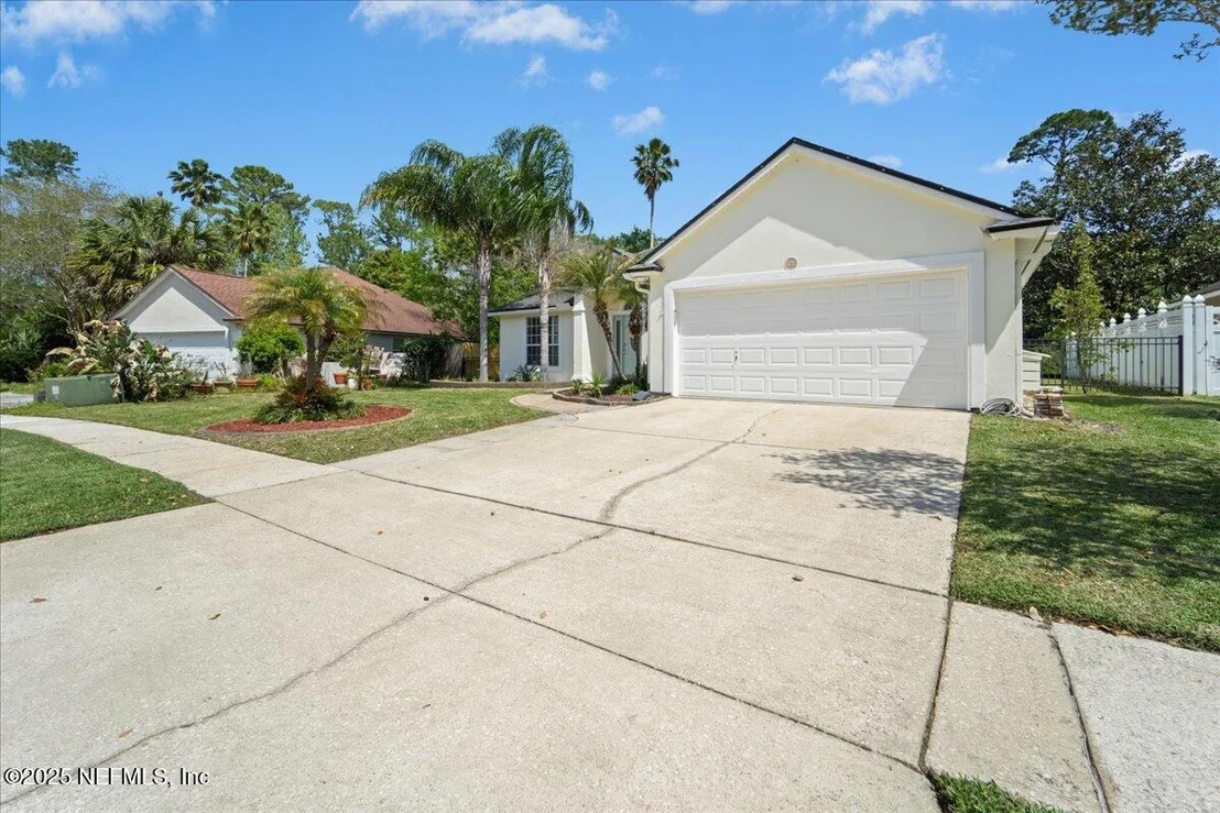 Photo of 4253 EAGLES VIEW Lane