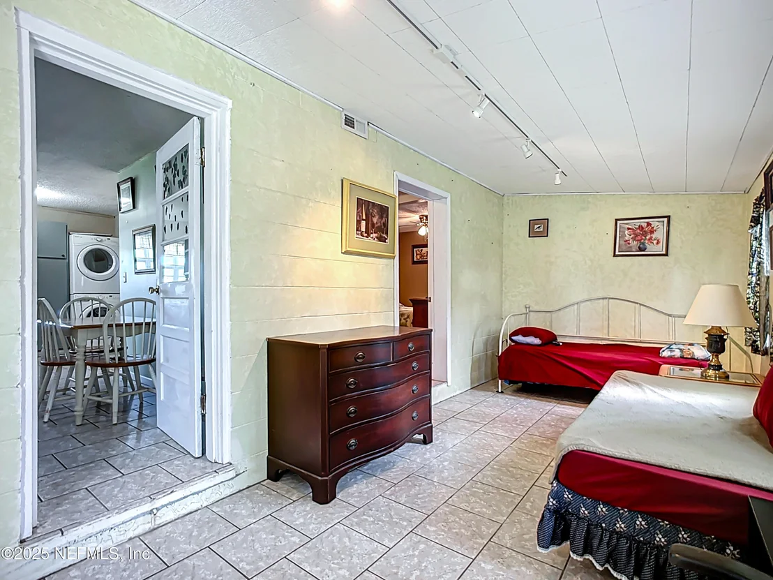 Photo of 103 PALM Street