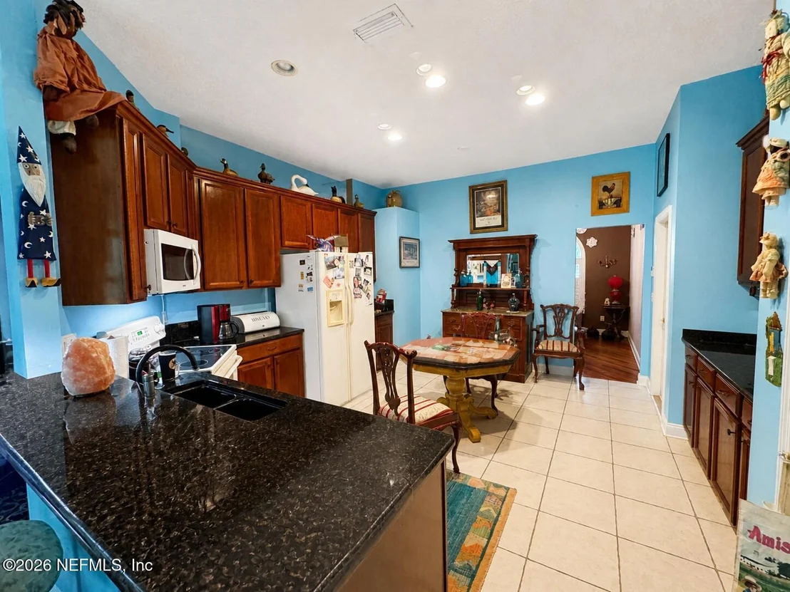 Photo of 1552 BARRINGTON Circle