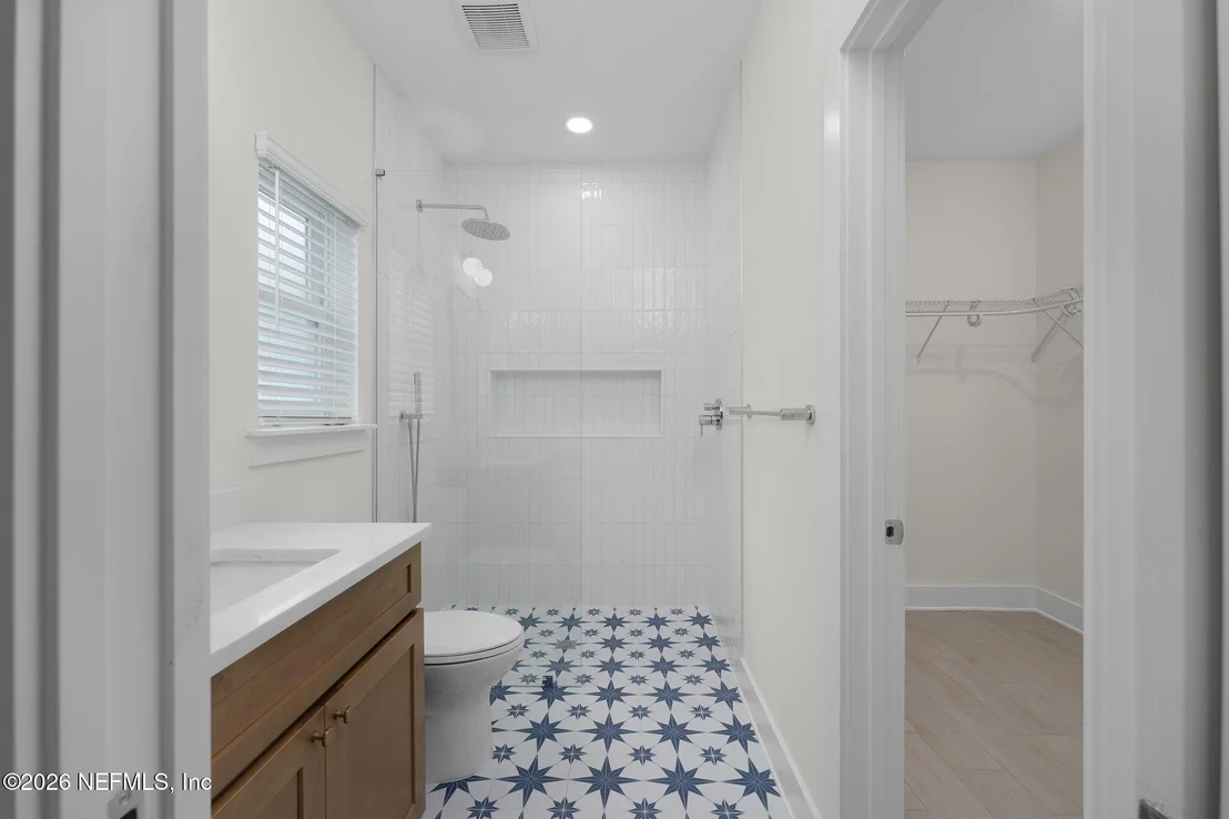 Photo of 878 W 4TH Street