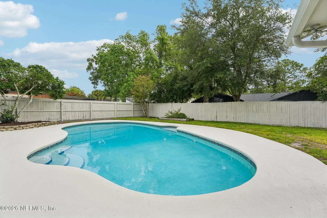 Photo of 1607 SHEFFIELD Place