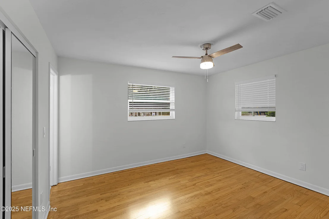 Photo of 10553 HEMMING Road