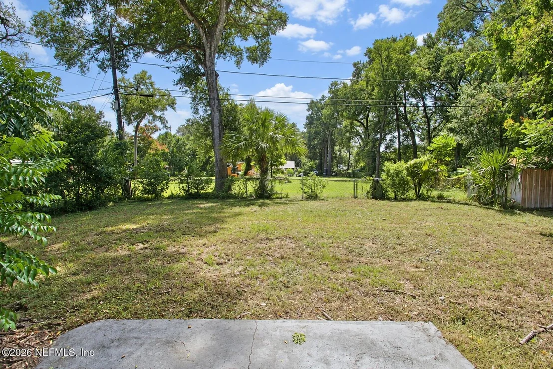 Photo of 6116 PERRINE Drive