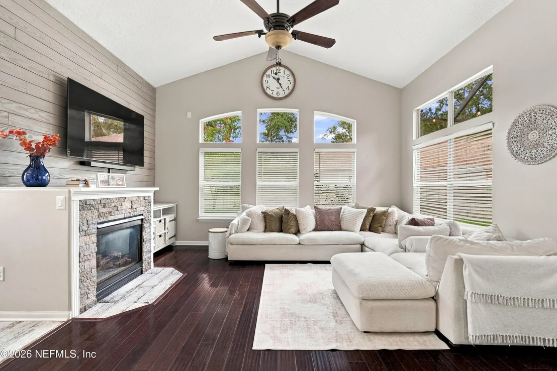 Photo of 700 N INDIGO Terrace