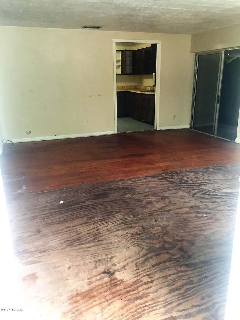 Photo of 8897 BRONSON Lane