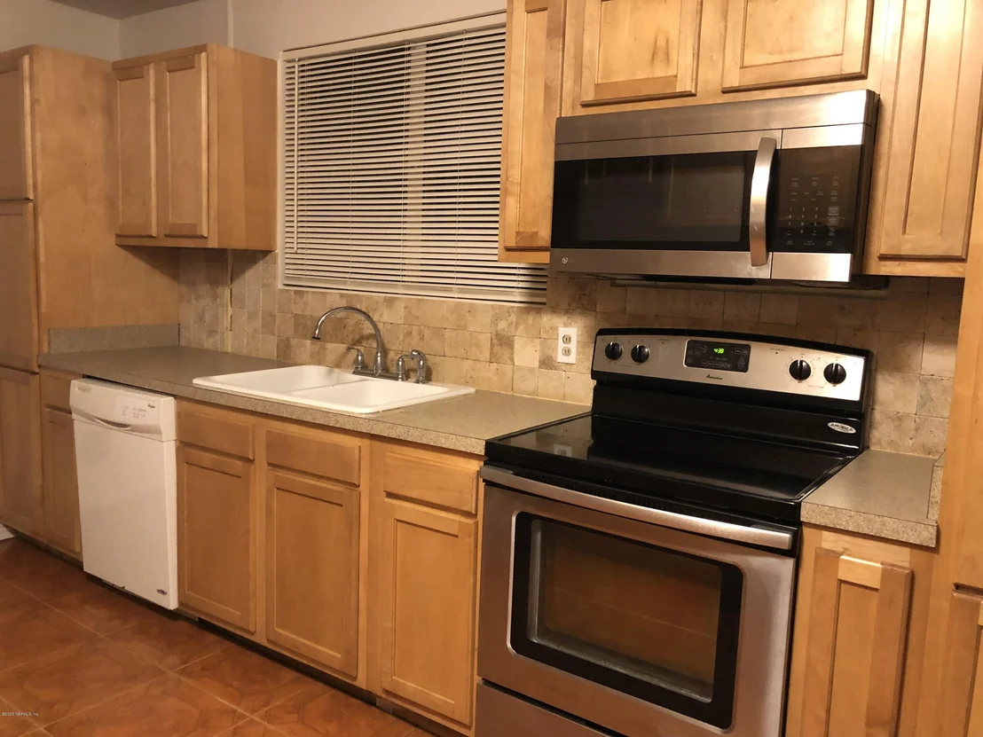 Photo of 2380 VILLANOVA Circle