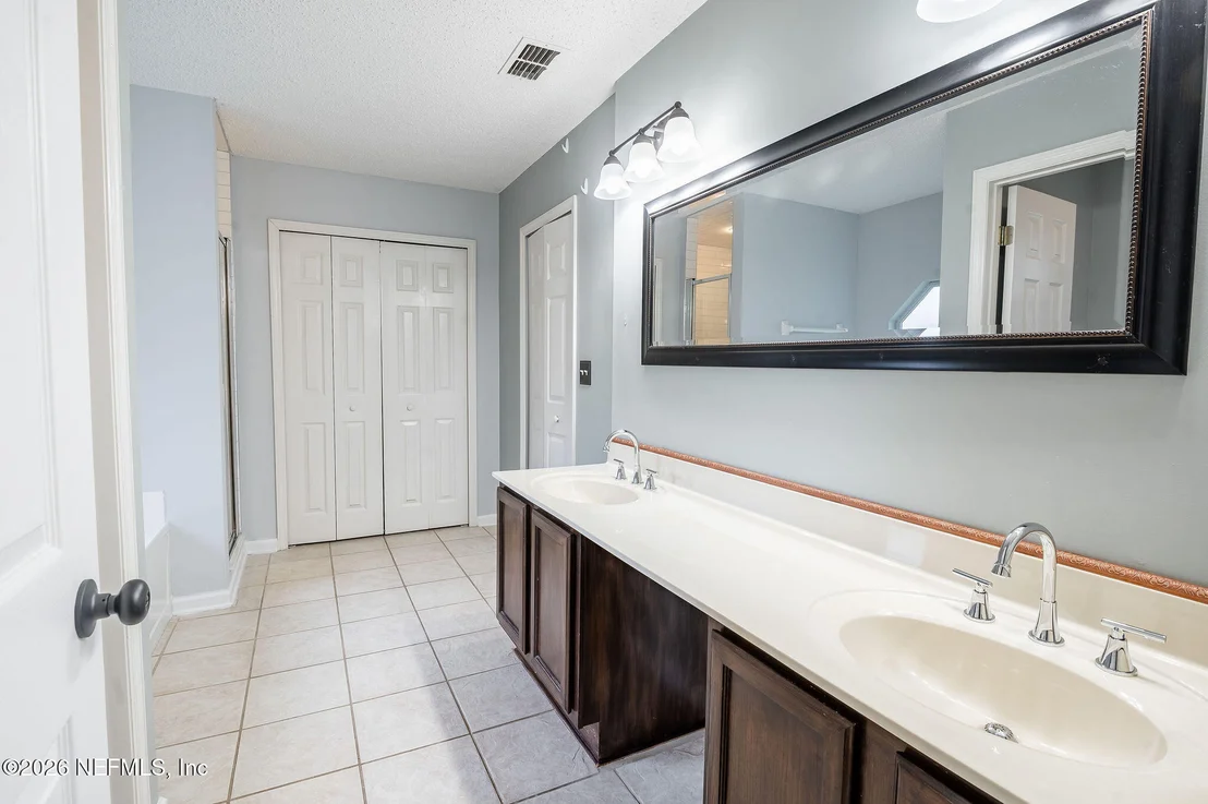 Photo of 1676 GLEN LAUREL Drive