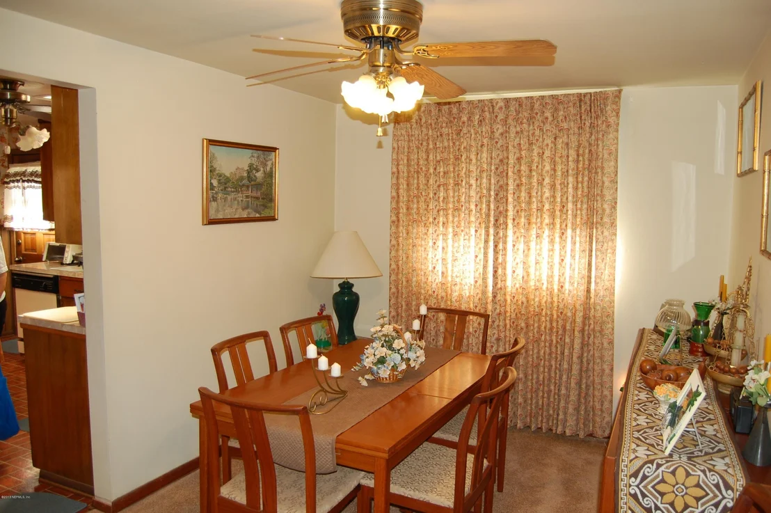 Photo of 2810 Robinette Drive