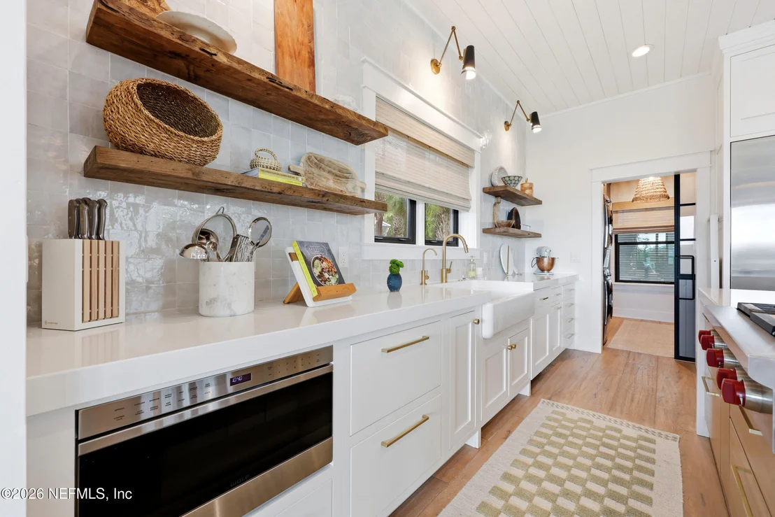 Photo of 688 OCEAN PALM Way