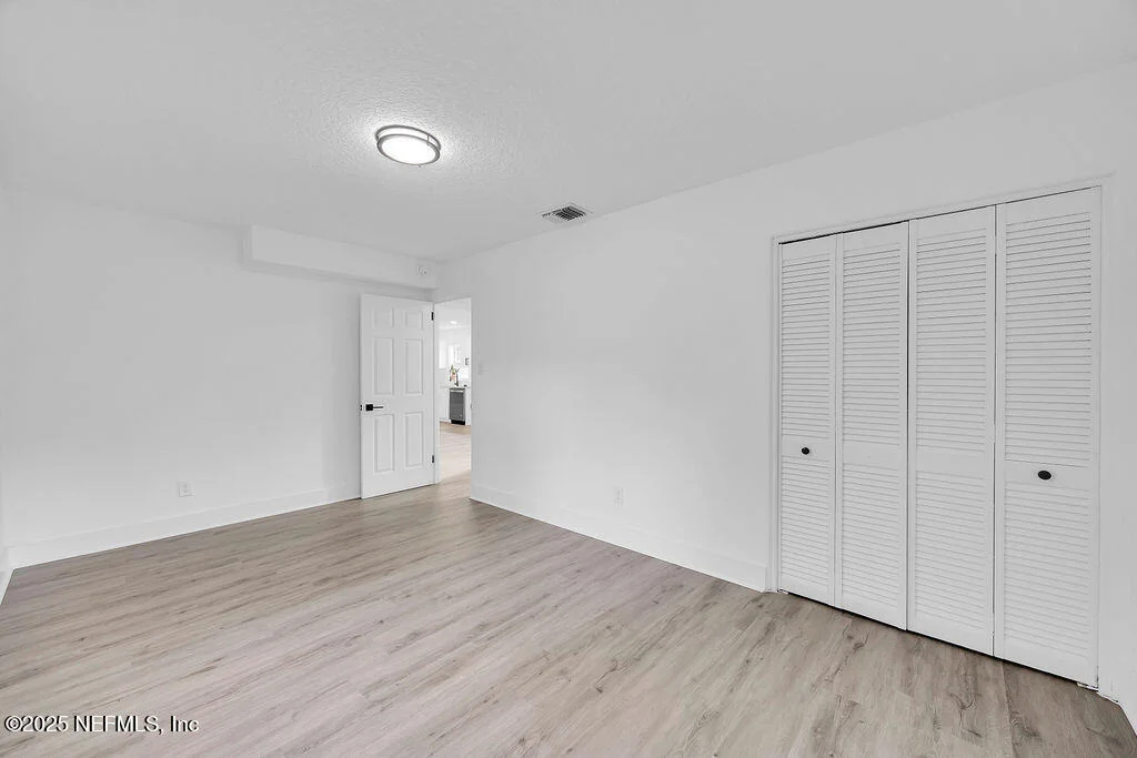 Photo of 5489 OAK FOREST Drive