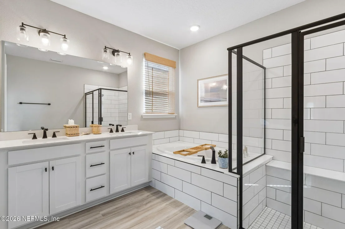 Photo of 75286 PLUMBAGO Trace