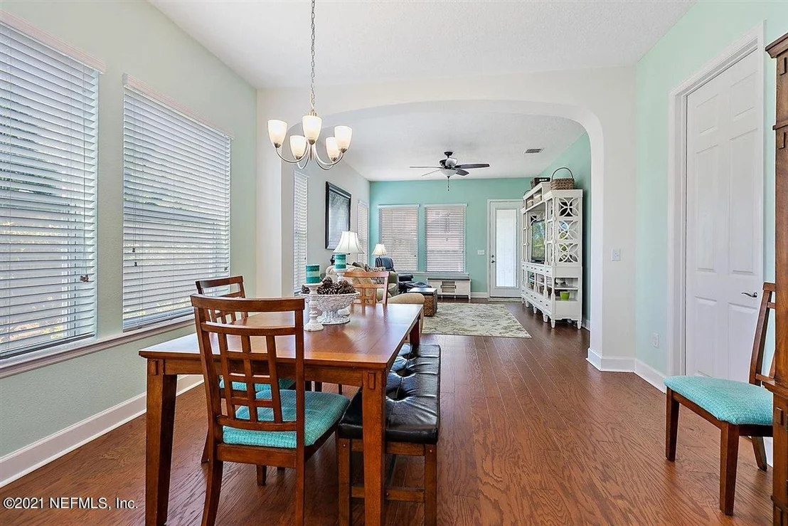 Photo of 93 BEACHBERRY Court