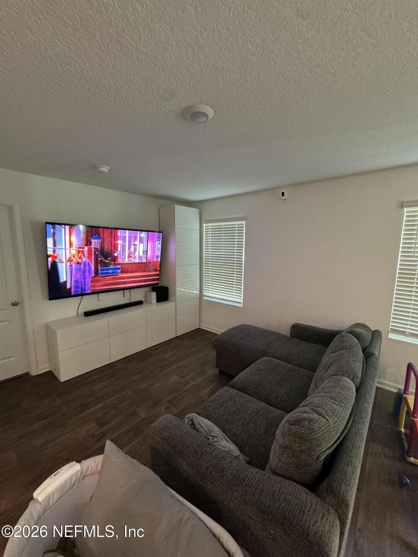 Photo of 407 ARDILA Circle