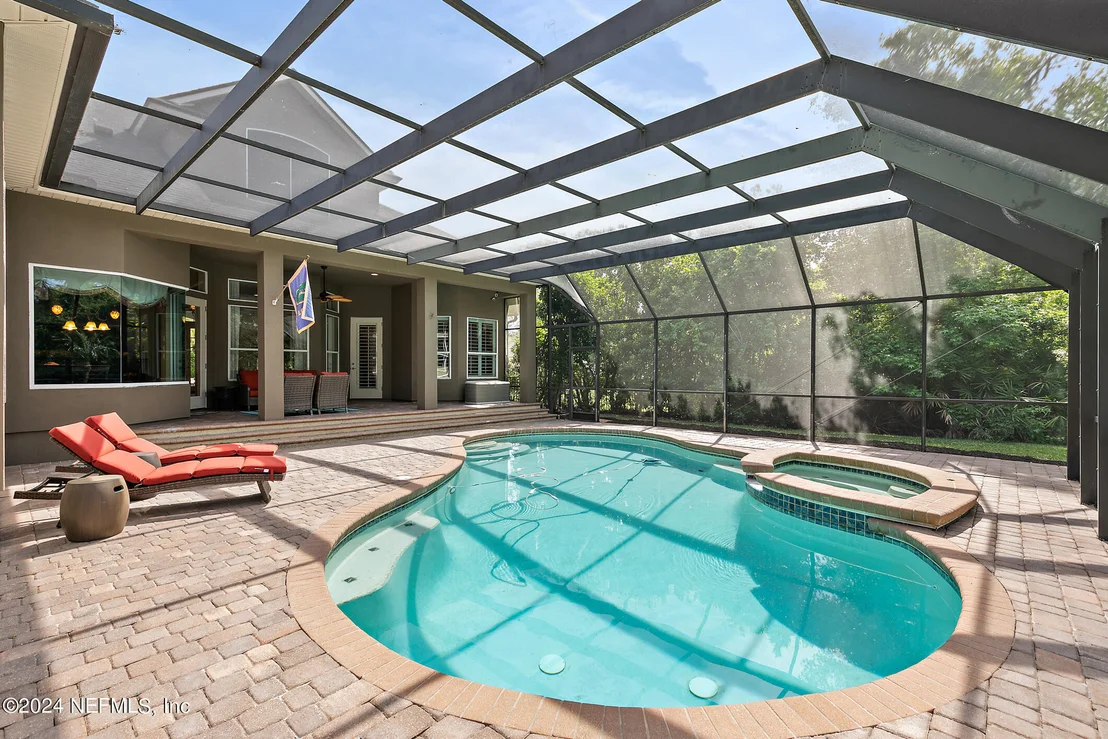 Photo of 329 SUMMERSET Drive