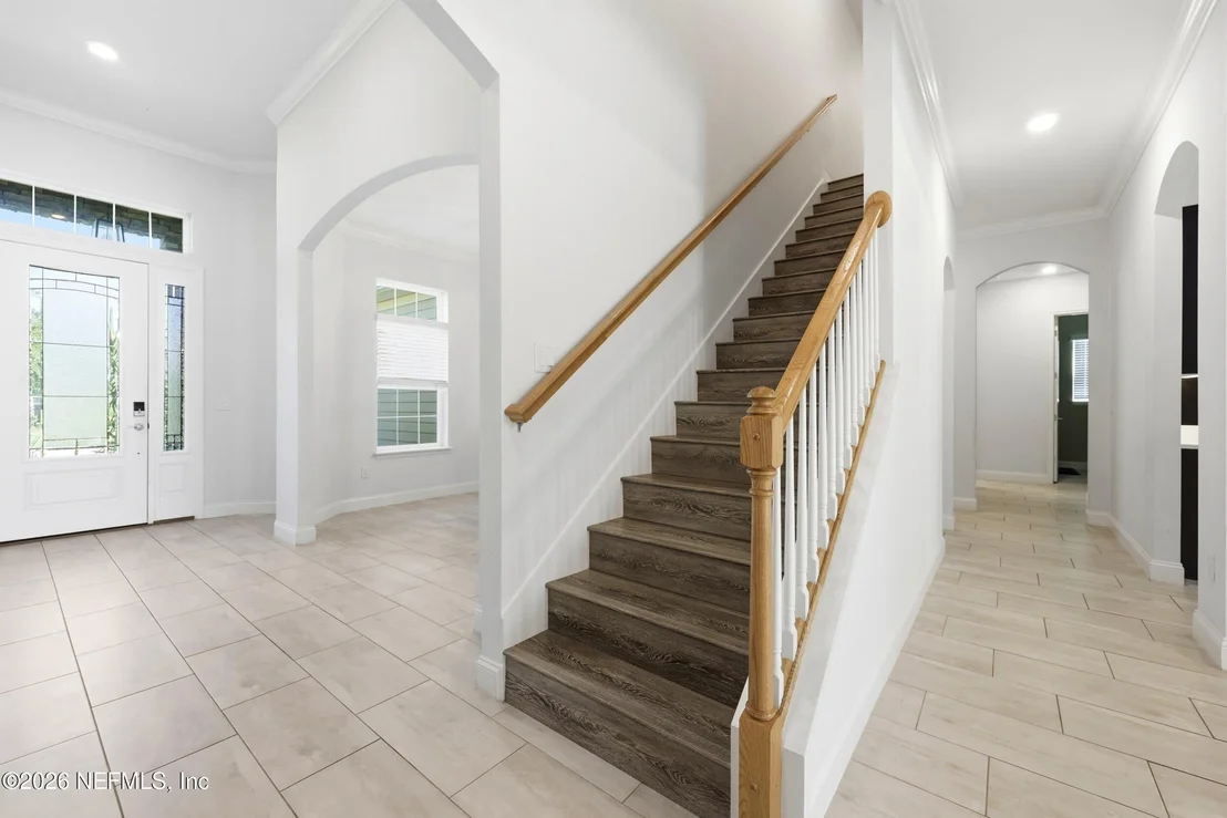 Photo of 44 BRASILLA Avenue