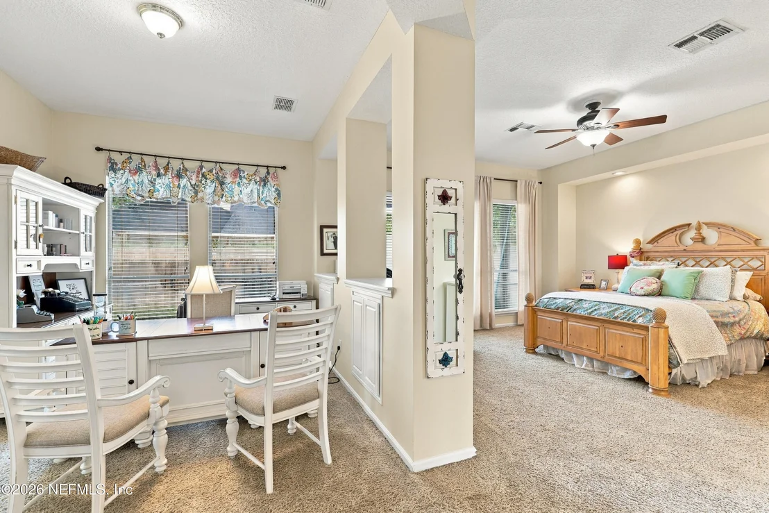Photo of 424 HUCKLEBERRY Trail