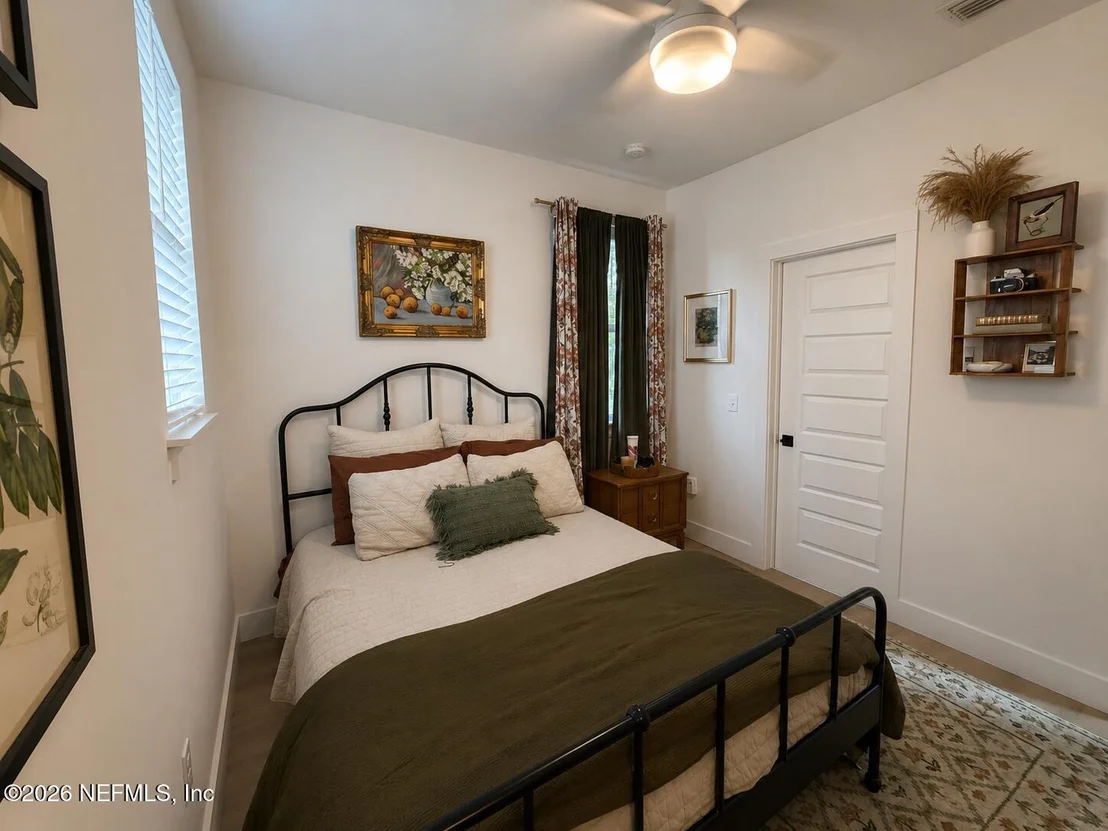 Photo of 1200 N CLAY Street