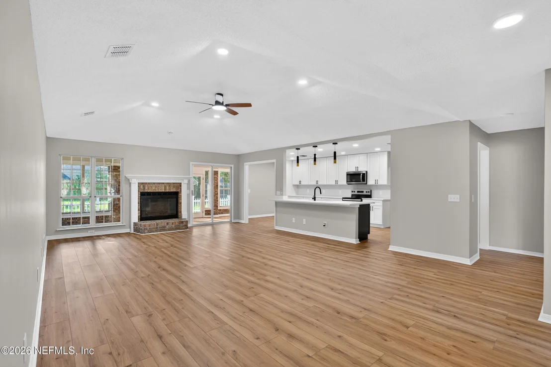 Photo of 655 FINGAL Drive
