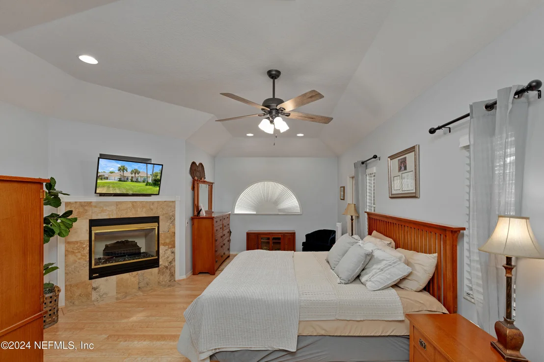 Photo of 4542 SE 3RD Place