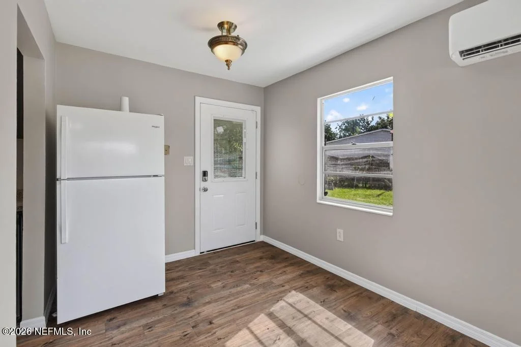 Photo of 344 5TH Way