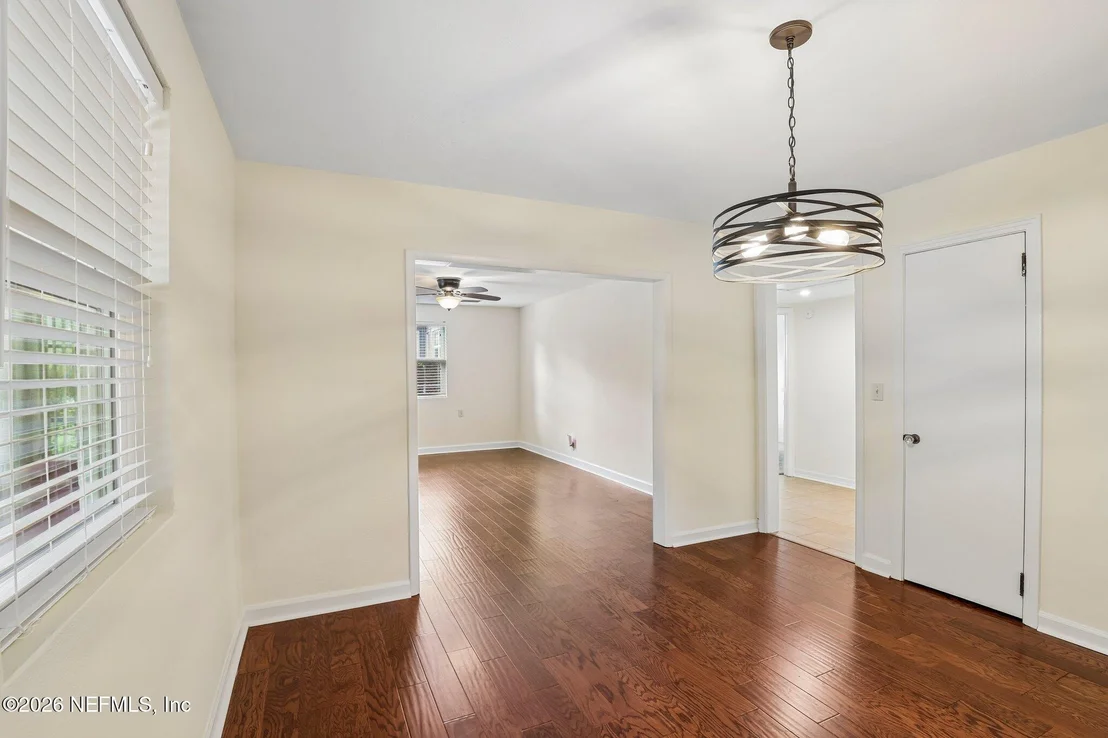 Photo of 2344 BAYVIEW Road