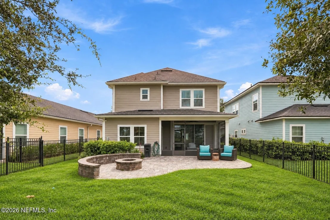Photo of 324 FERNDALE Way