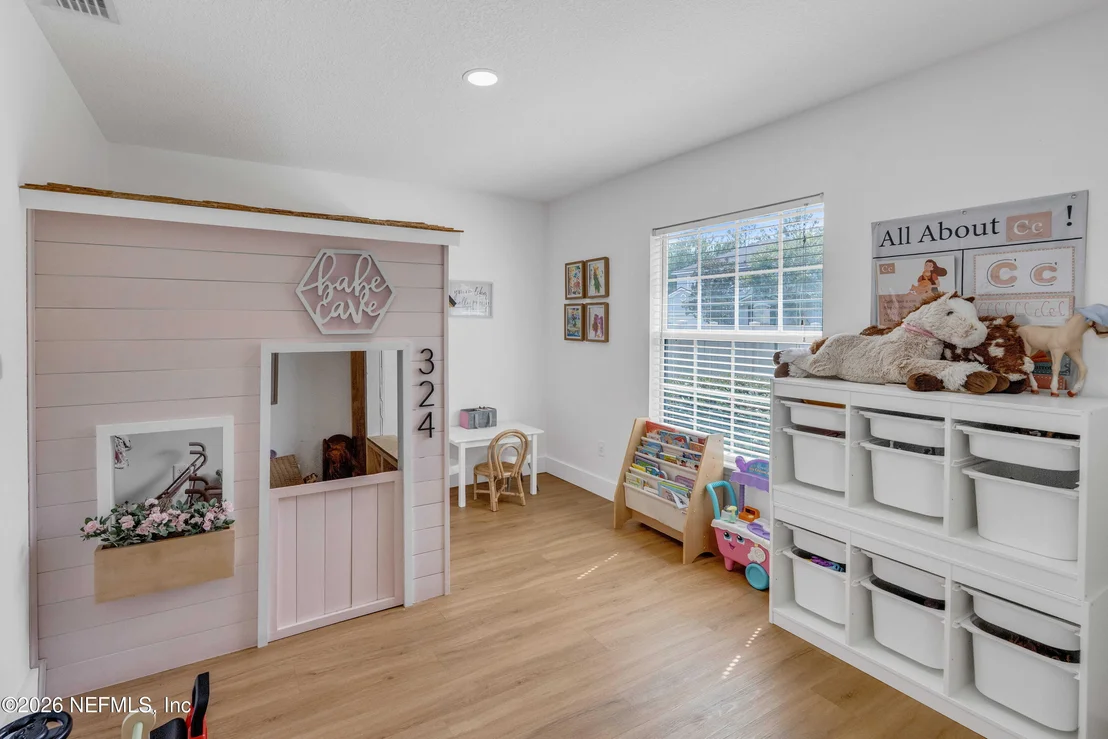 Photo of 9639 BEMBRIDGE MILL Drive