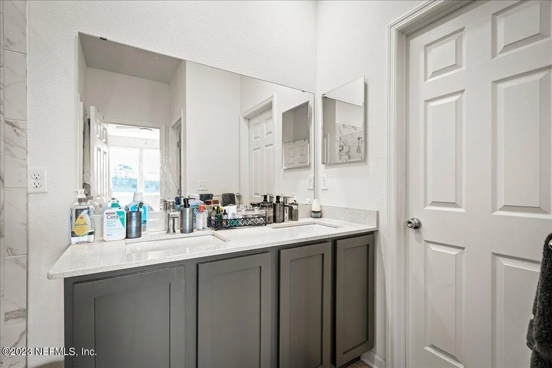 Photo of 10428 COLLINS FIELD Circle