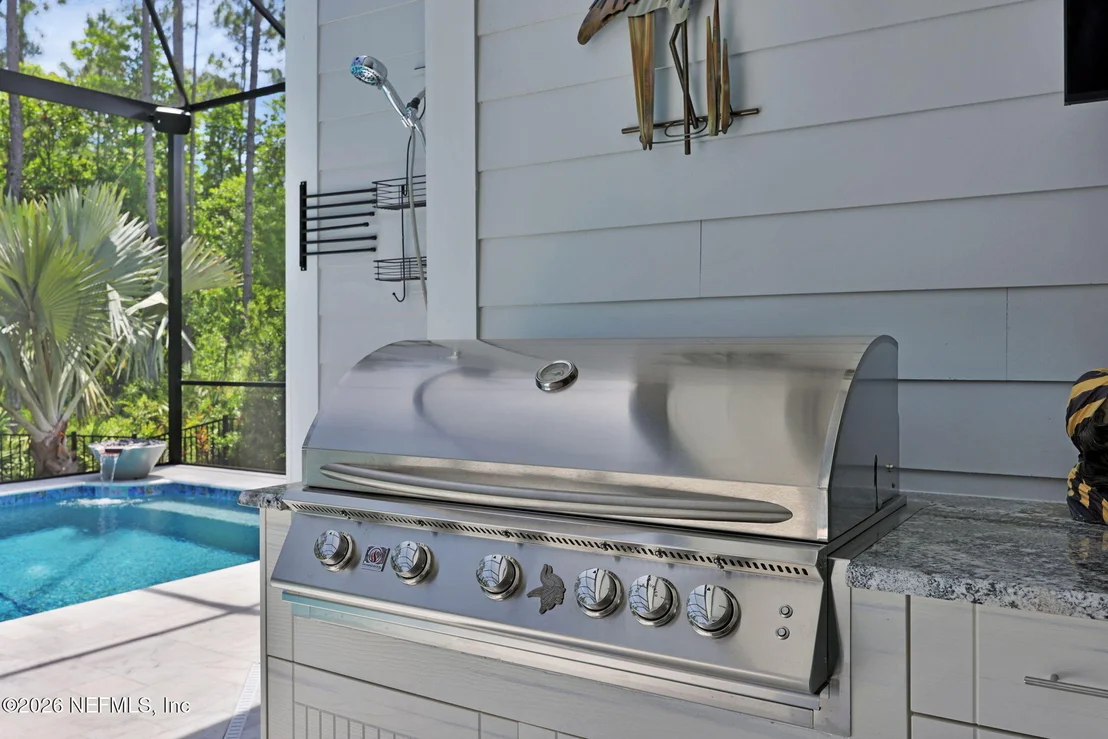 Photo of 375 SEAGROVE Drive