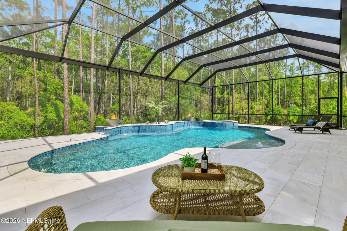 Photo of 446 PALM CREST Drive