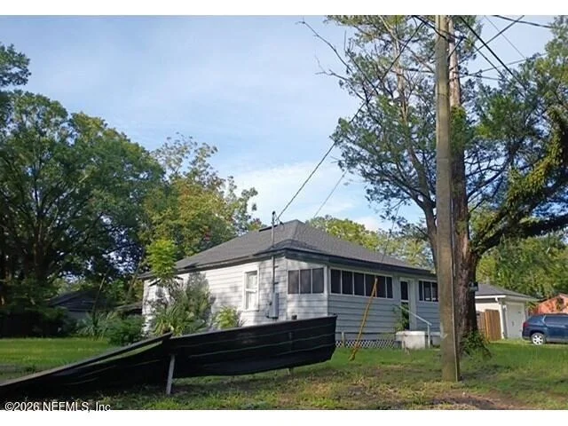 Photo of 2900 THOMAS Street