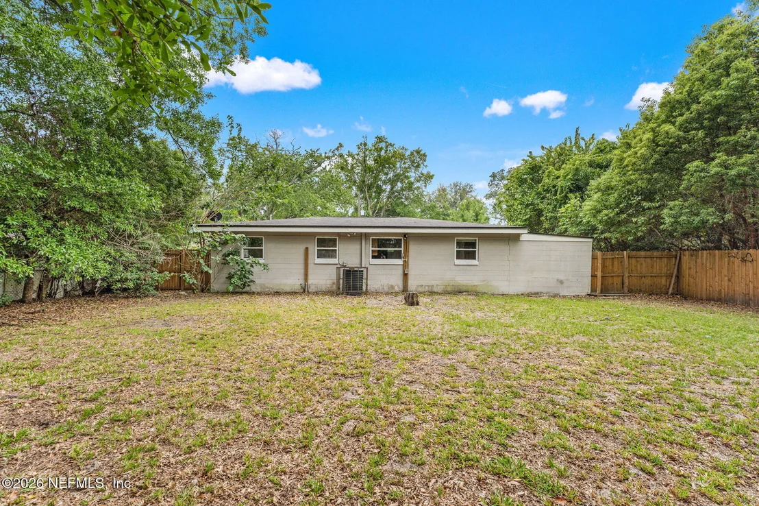 Photo of 6781 TINKERBELL Lane