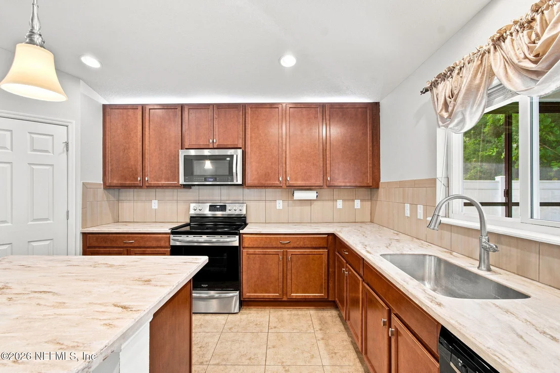 Photo of 9592 ABBY GLEN Circle
