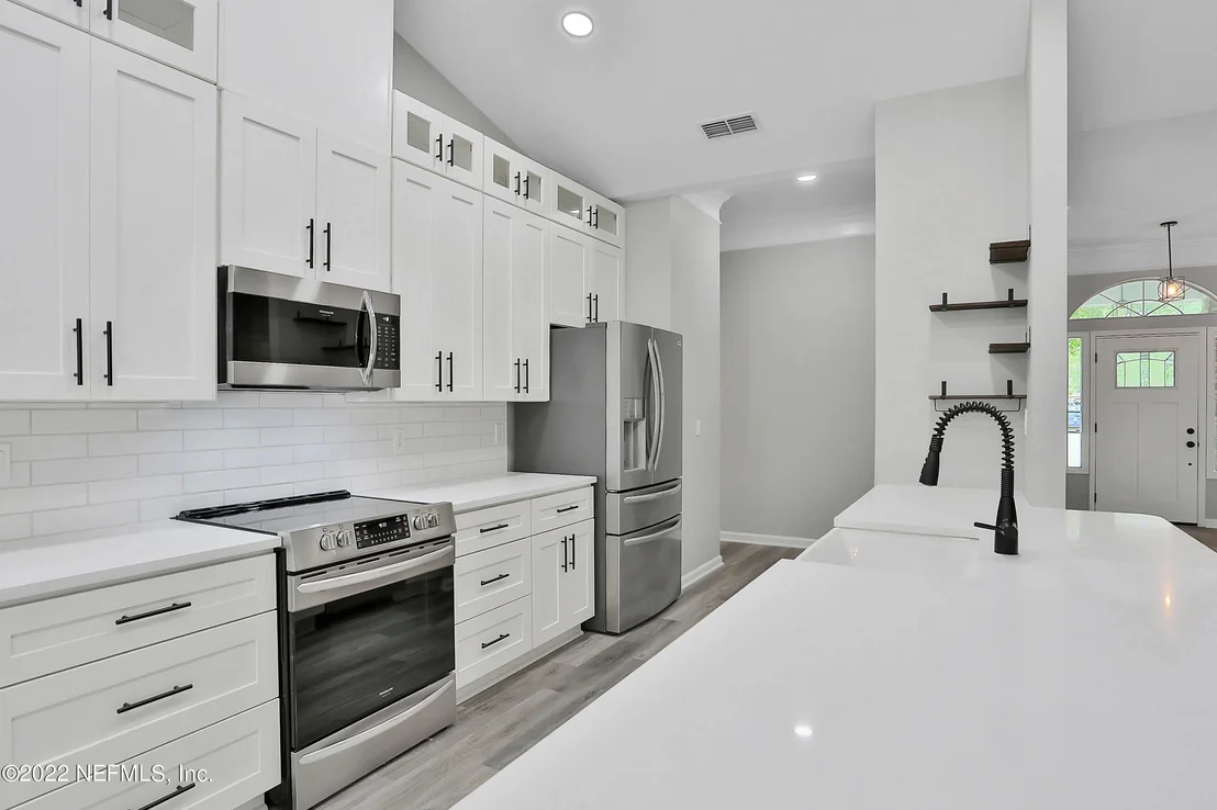 Photo of 1031 LARKSPUR Loop